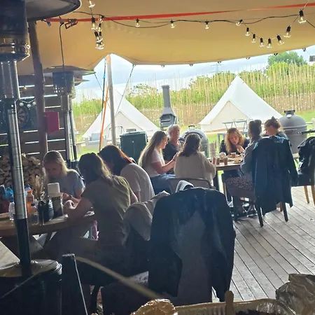 Luxe Glamping Tipitentjes 4 En 2 Persoons Tent 豪华帐篷 *